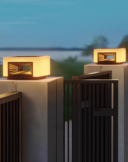 Solaire Column Light