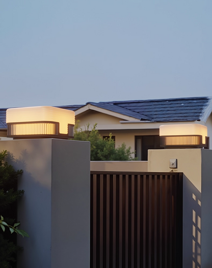 Verdanza Solar Column Light