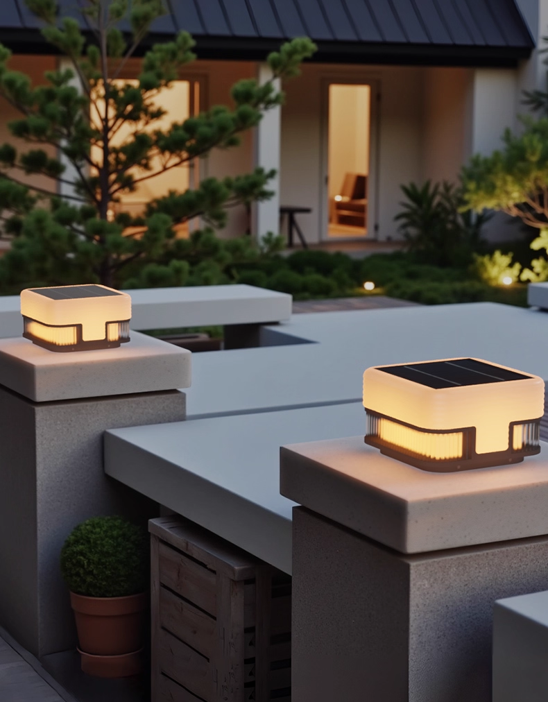 Verdanza Solar Column Light