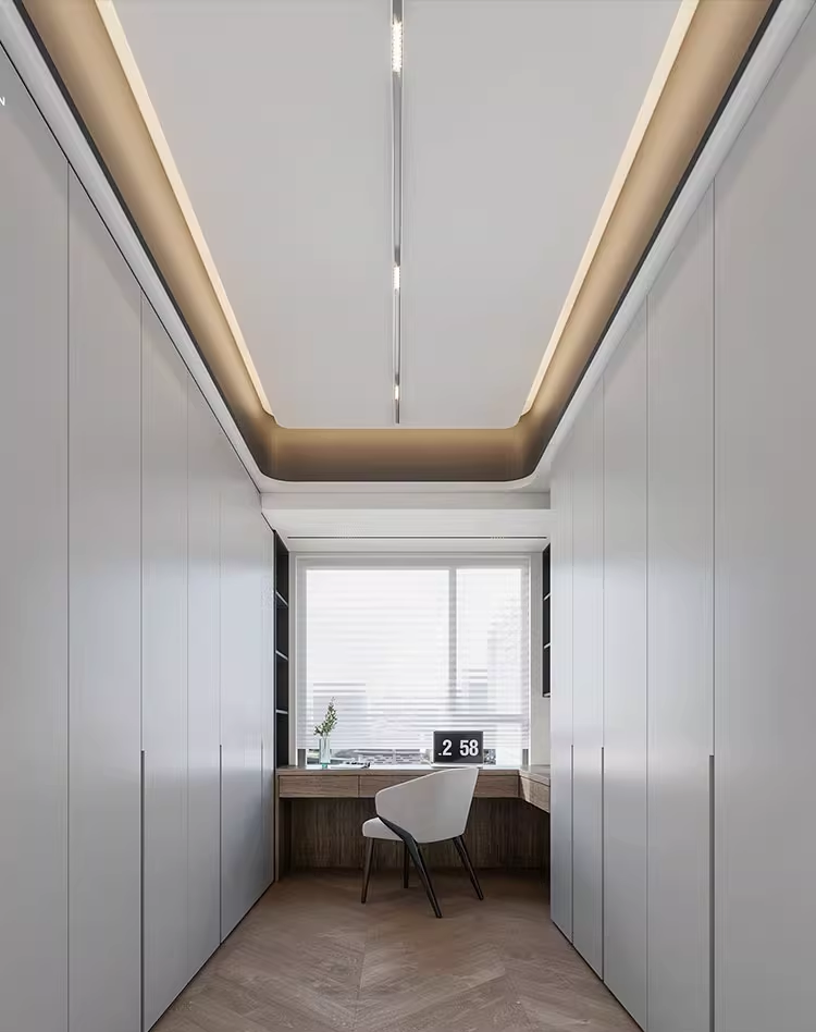 Lumec Magnetic Track Light