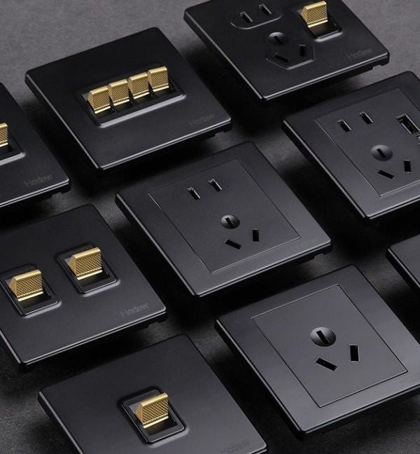 Quinton Series (Black w/ Gold Dial)